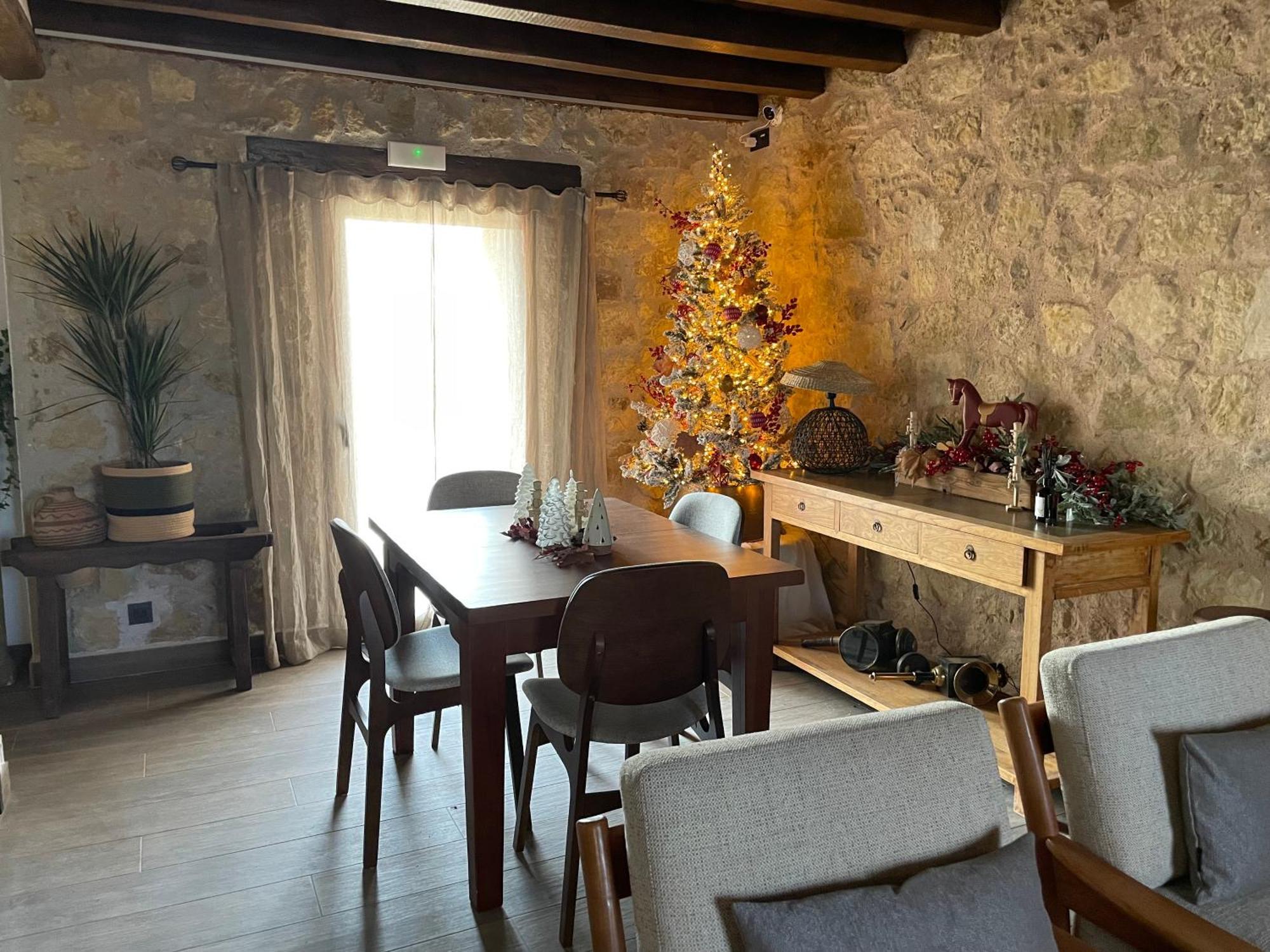 Pinilla del Valle La Casa Del Cantero المظهر الخارجي الصورة